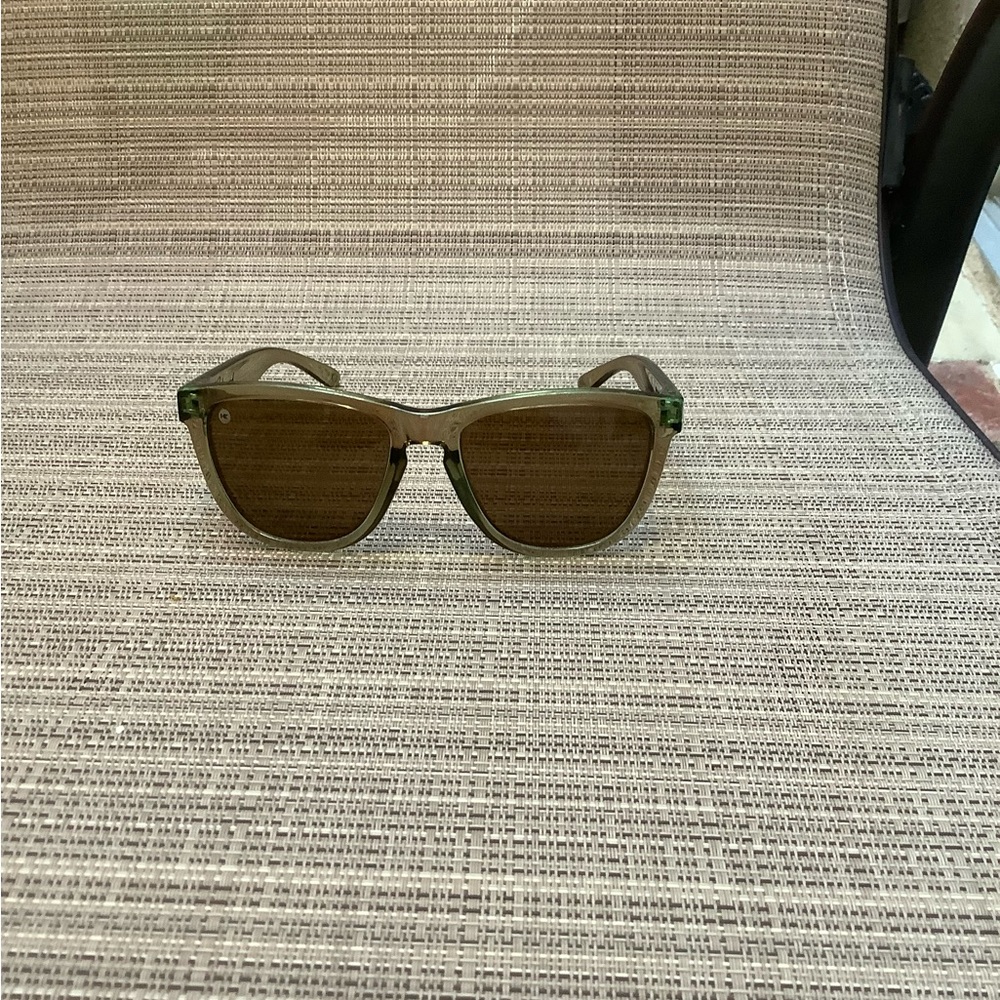 Kncokaround sunglasses GUC